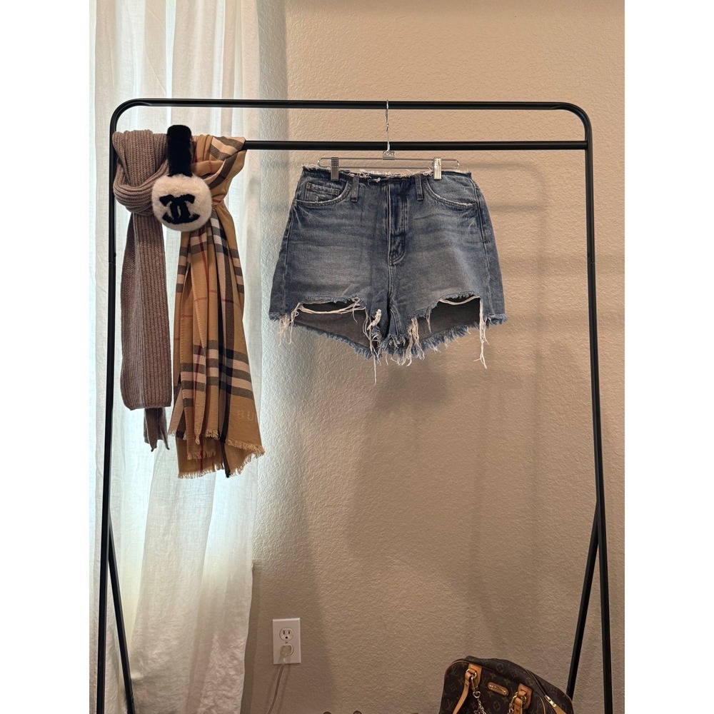 Vervet Blue Distressed Denim Shorts Medium Wash Frayed Raw Hem Size M